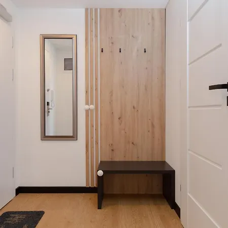 Baltic Marynarska By Renters